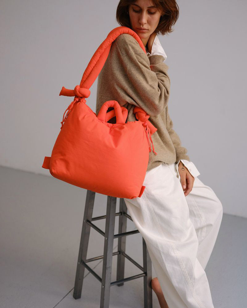 Coral Ona soft bag