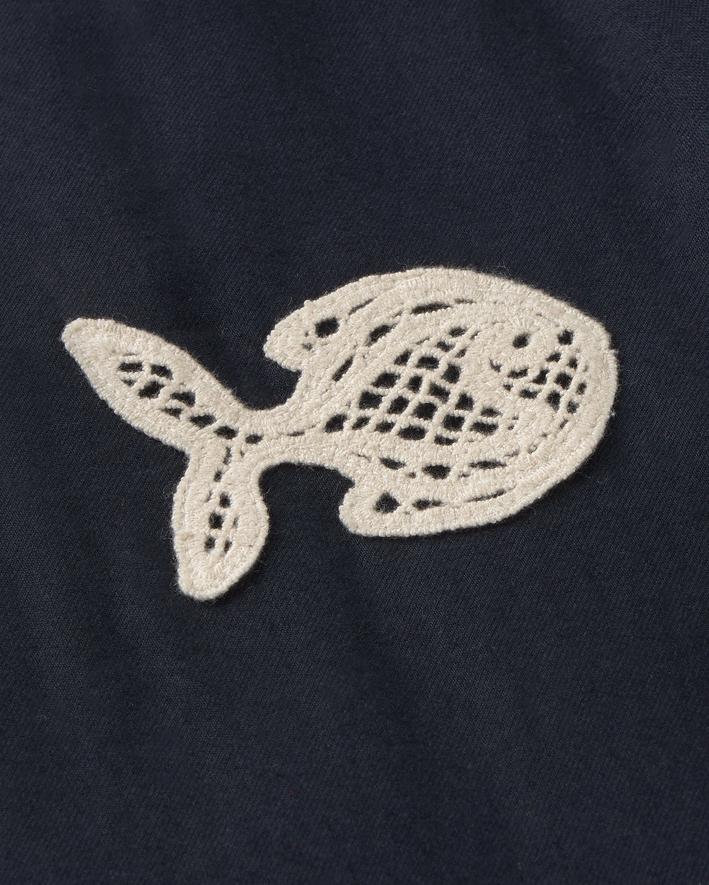 Pantalón loose bordado a mano fish Marcelo sostenible silueta - 2