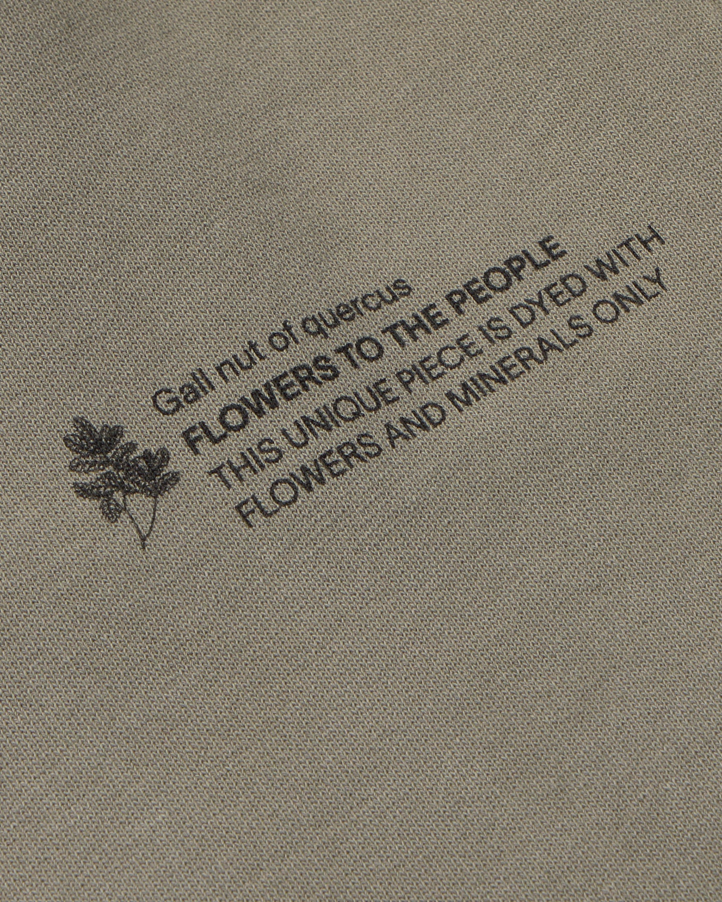 Short gal nut of quercus FTP unisex Dan - silueta 2