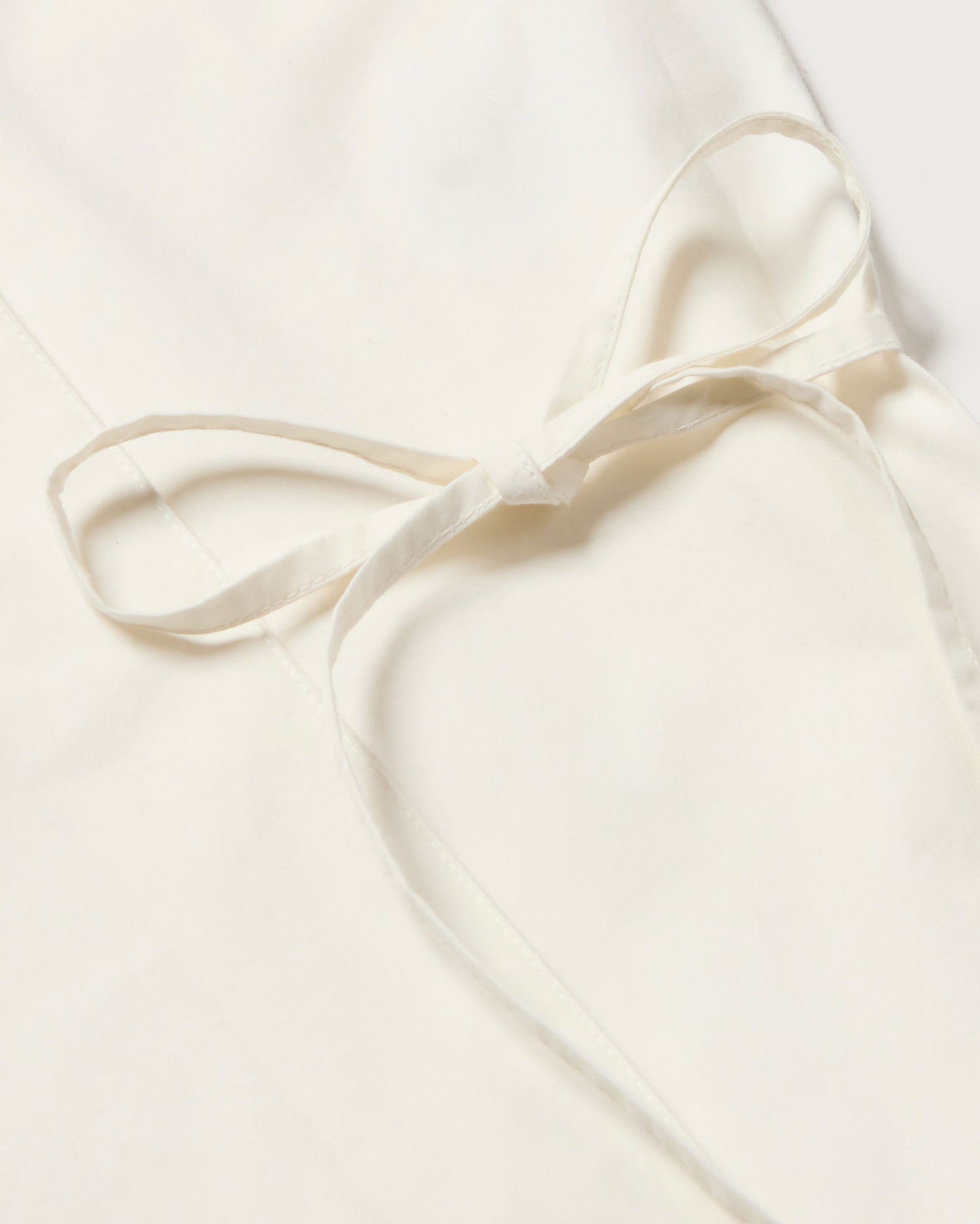 Blusa blanca Lenie sostenible - silueta 2