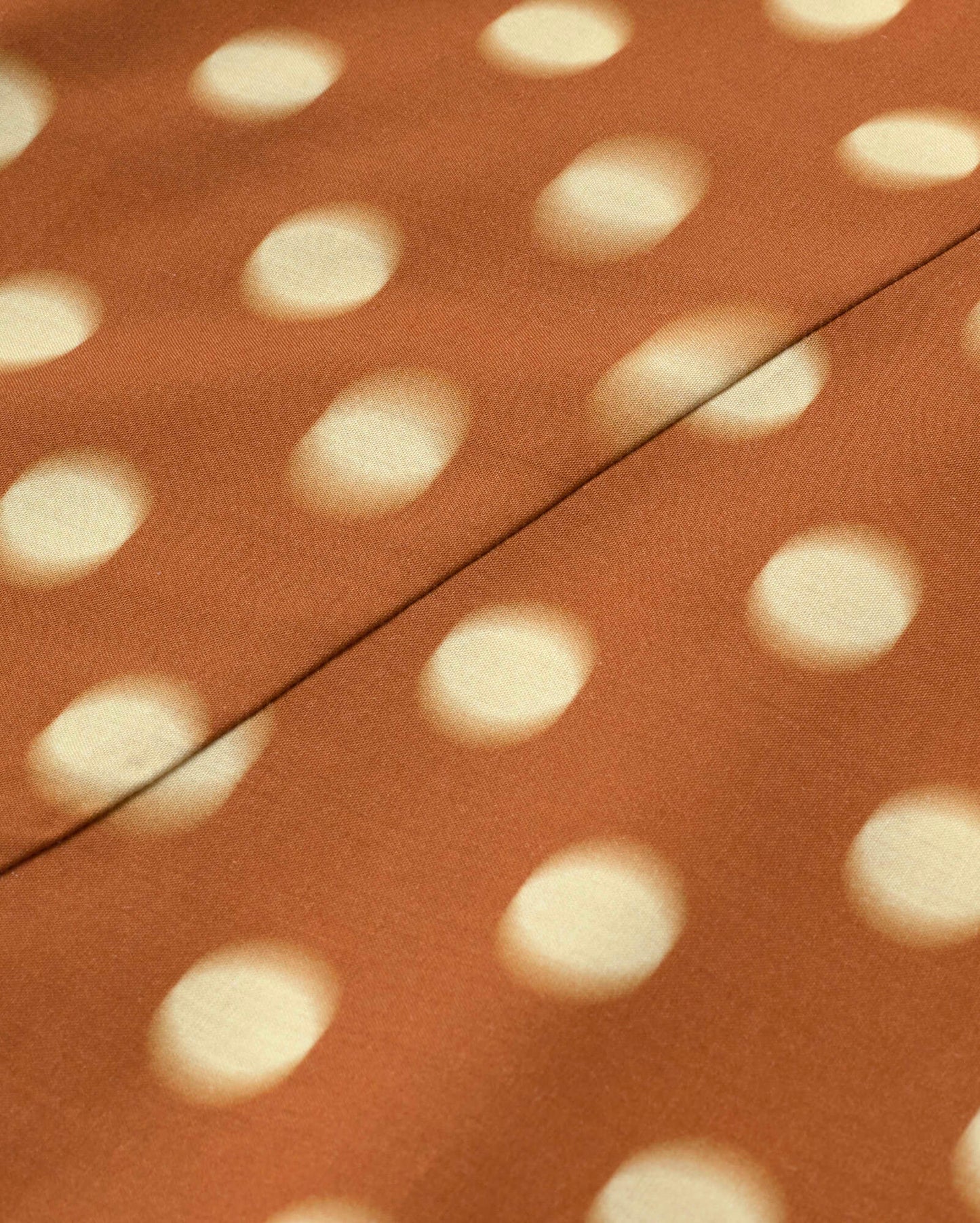 Vestido largo lunares marrón Dina sostenible silueta - 2