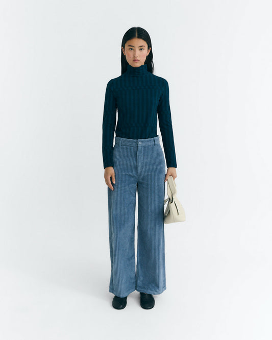 Pantalón tiro alto pana azul Karina sostenible - 2