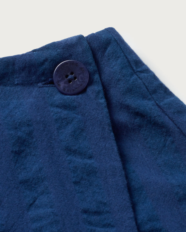 Falda azul seersucker Milena sostenible -silueta2