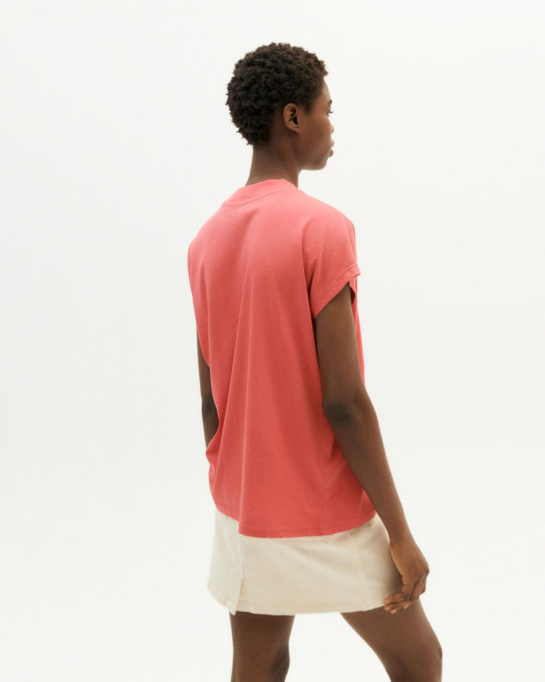 Camiseta rosa Here Comes The Sun sostenible-4