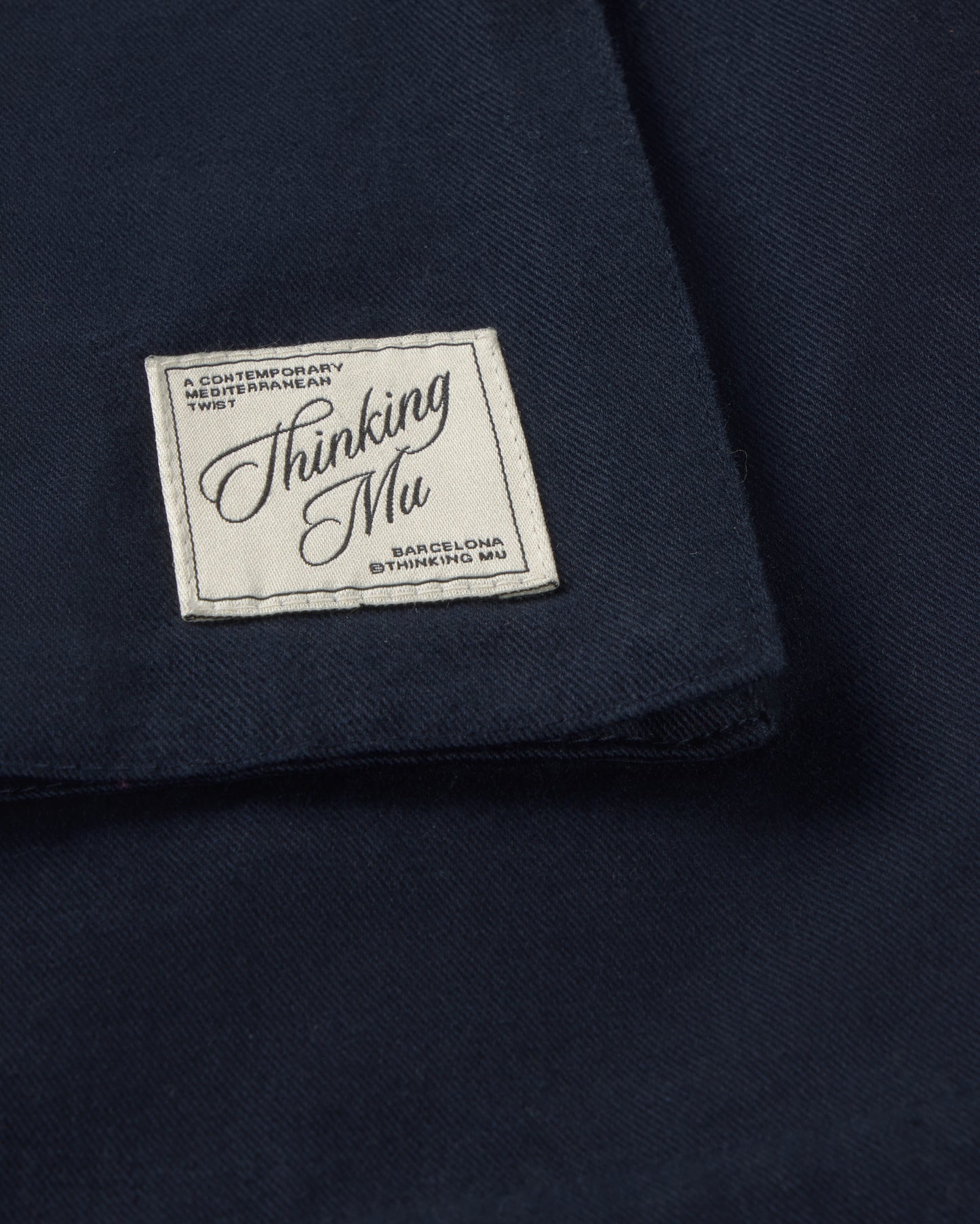 Chaqueta boxy navy Callum sostenible silueta - 2