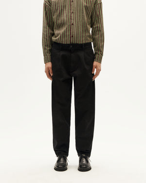 Pantalón negro Wotan sostenible-1
