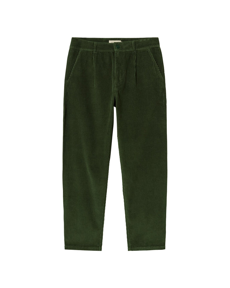 Pantalón verde pana Wotan sostenible-foto silueta6