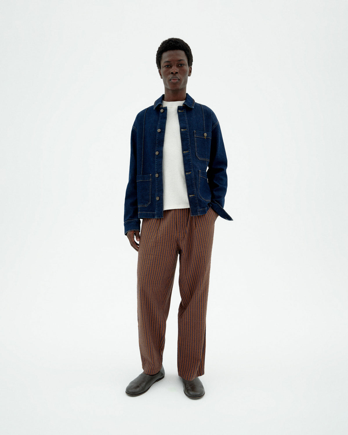 Pantalón rayas marrón Luc sostenible-2