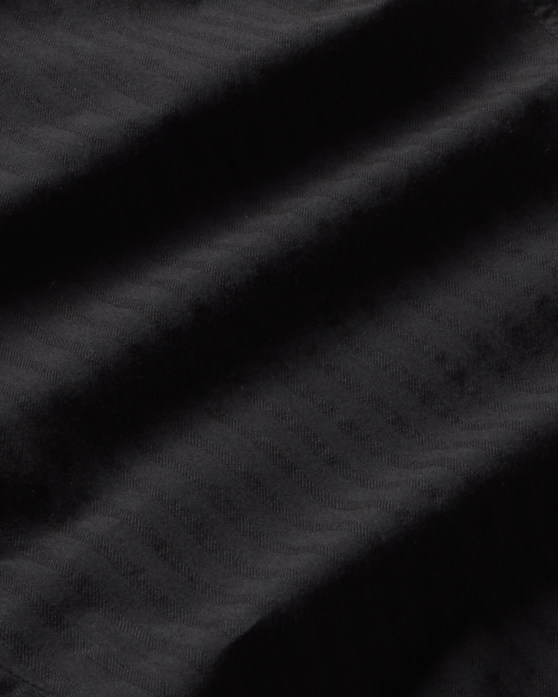 Pantalón negro seersucker Luc sostenible - silueta 2