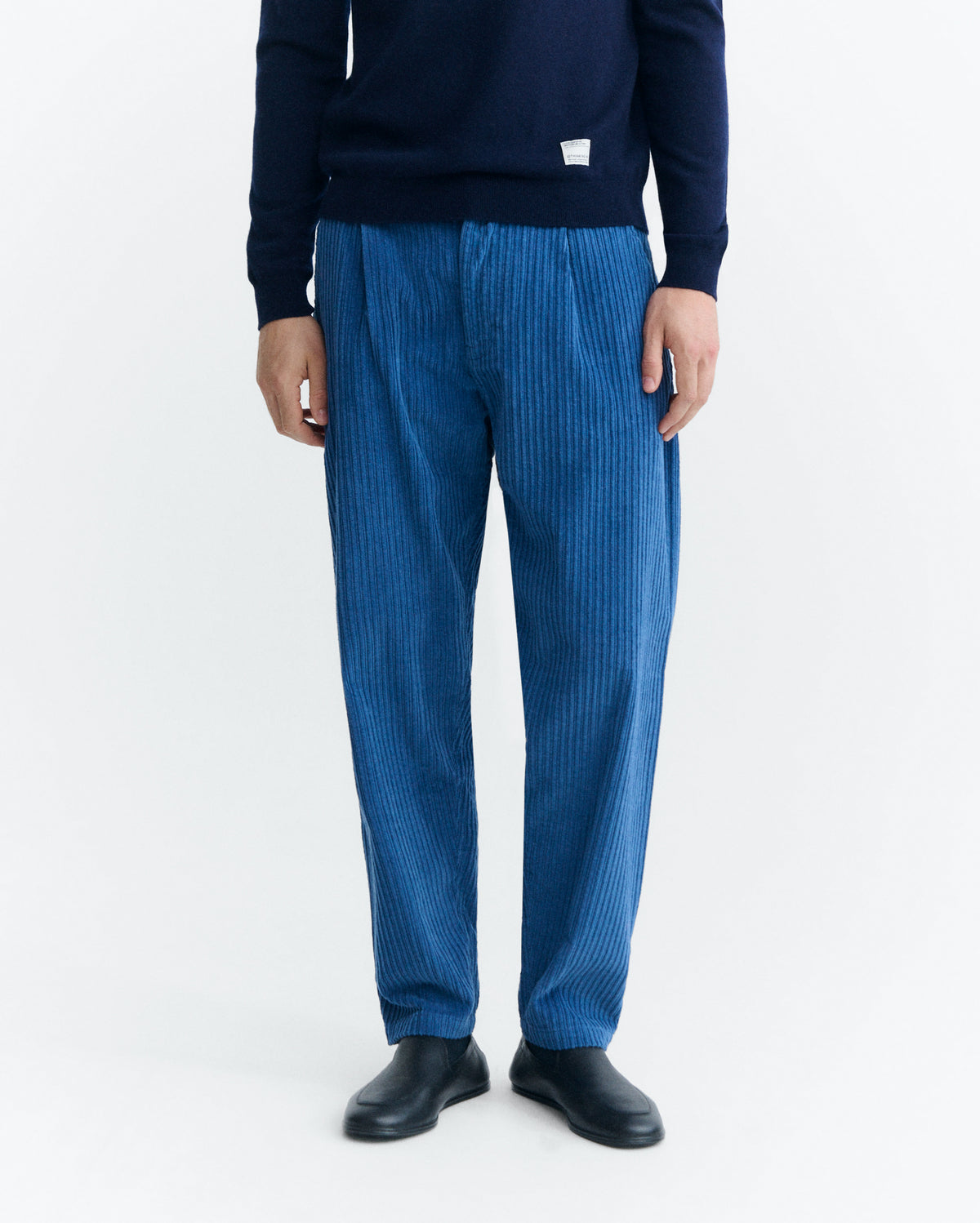 Pantalón relaxed pinza pana azul Wotan sostenible - 2