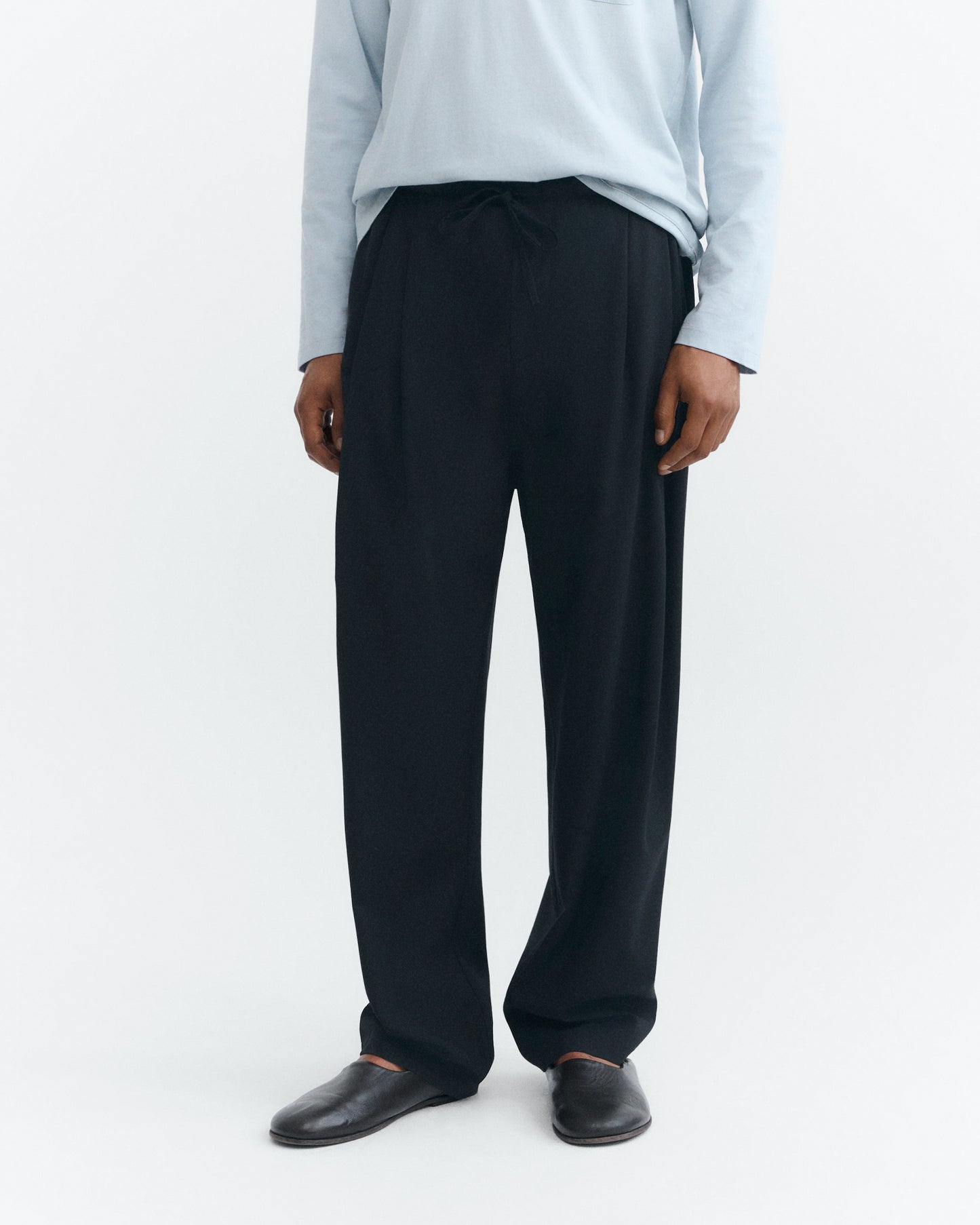 Pantalón pinza lana fría negro Robert sostenible - 2