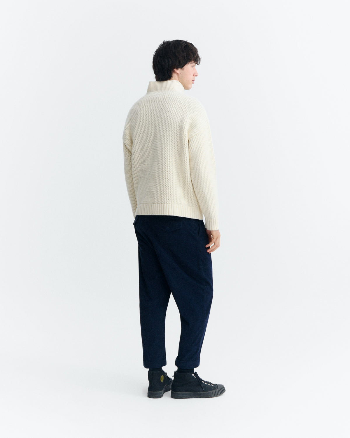 Pantalón carrot micro pana navy Friend sostenible - 4