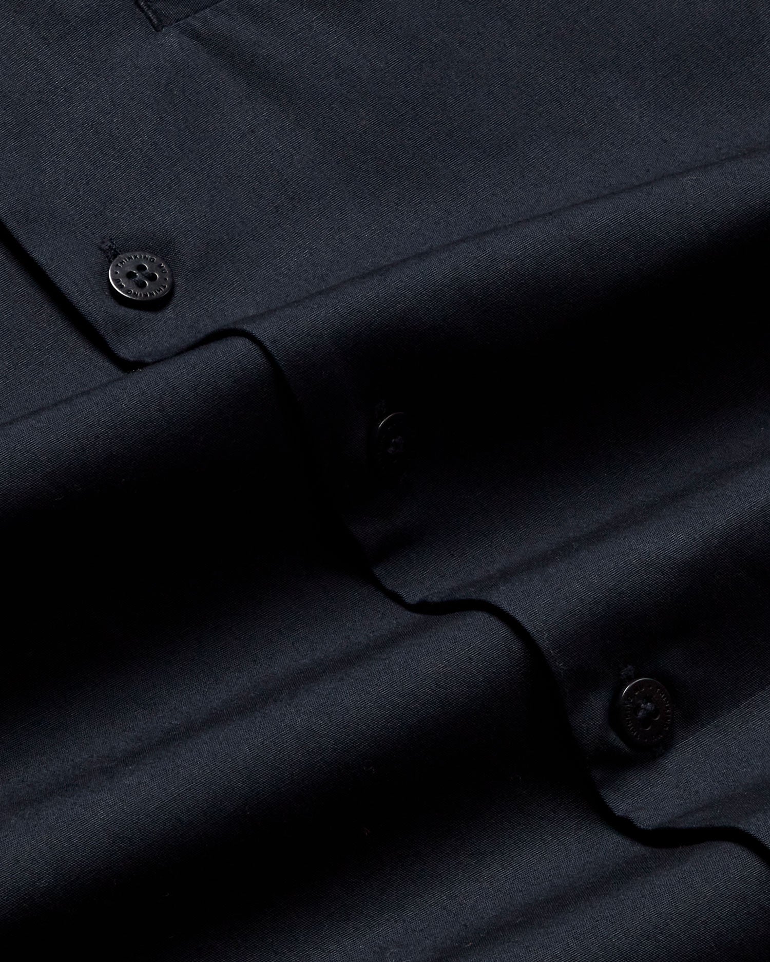 Camisa navy Nascar sostenible - silueta 2