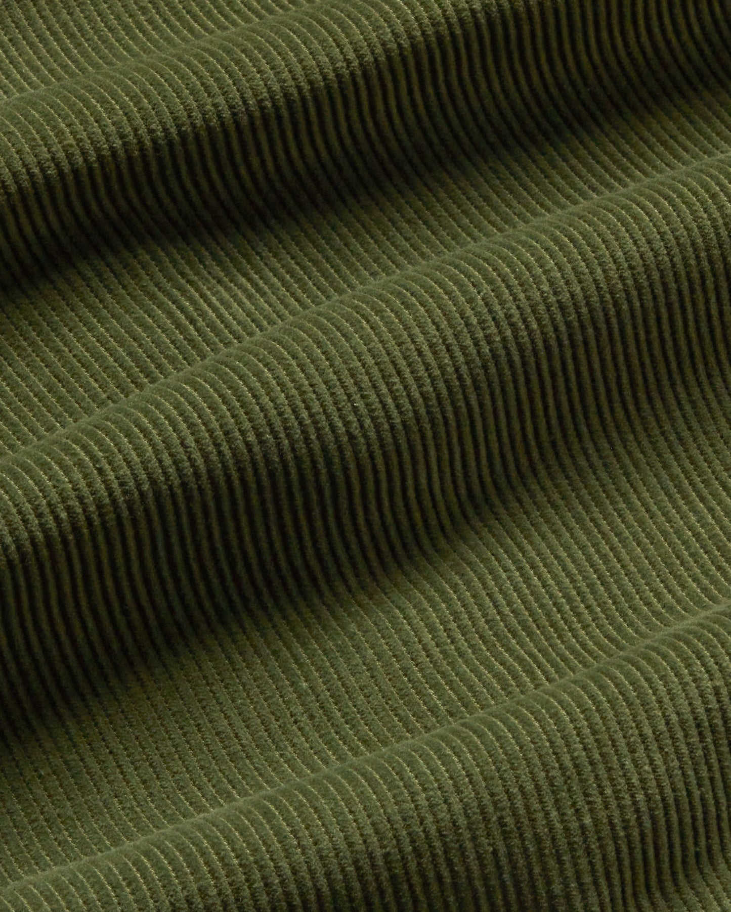 Sobrecamisa verde pana Theo sostenible - silueta 2