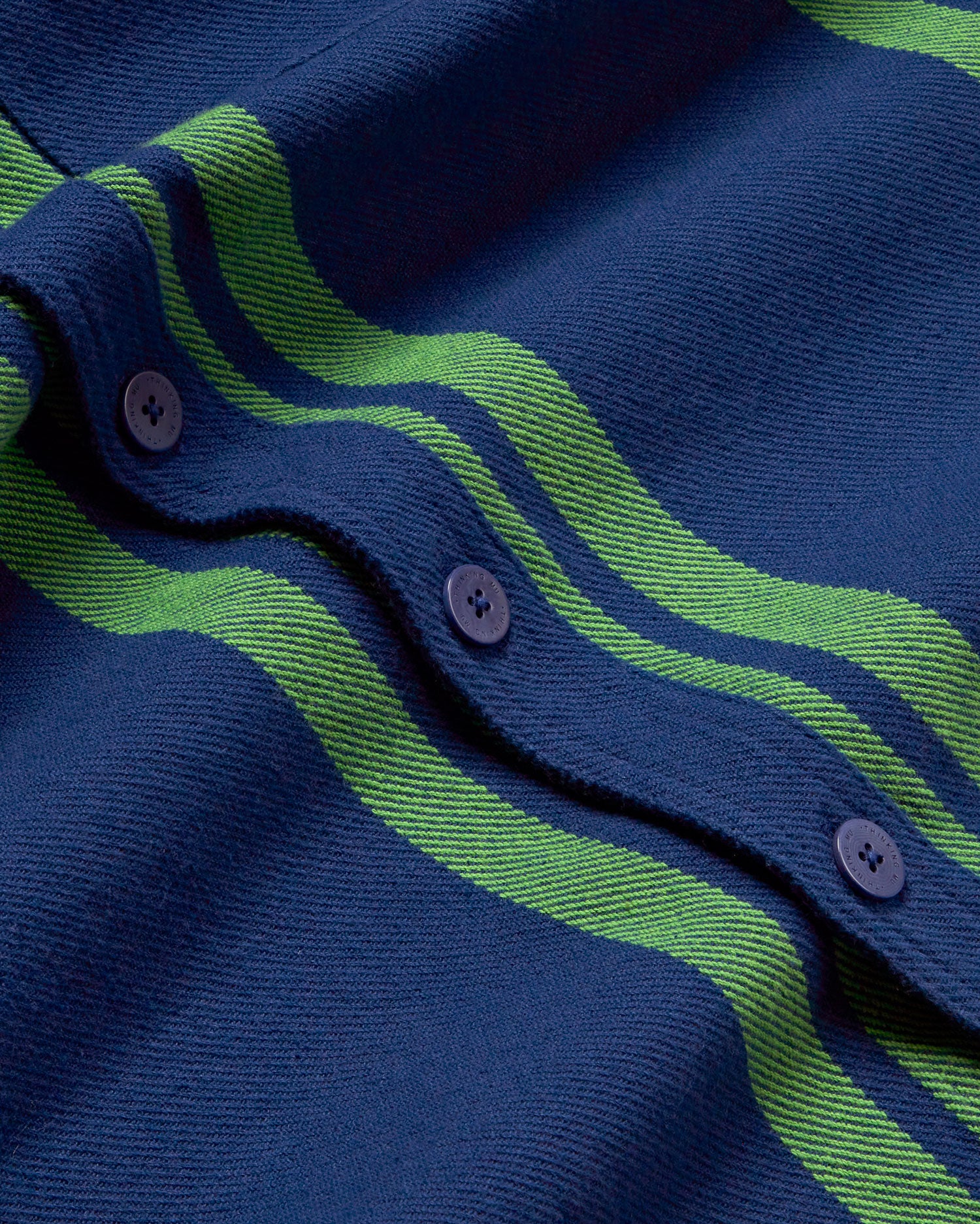 Sobrecamisa azul college blanket Lucas sostenible - silueta 2