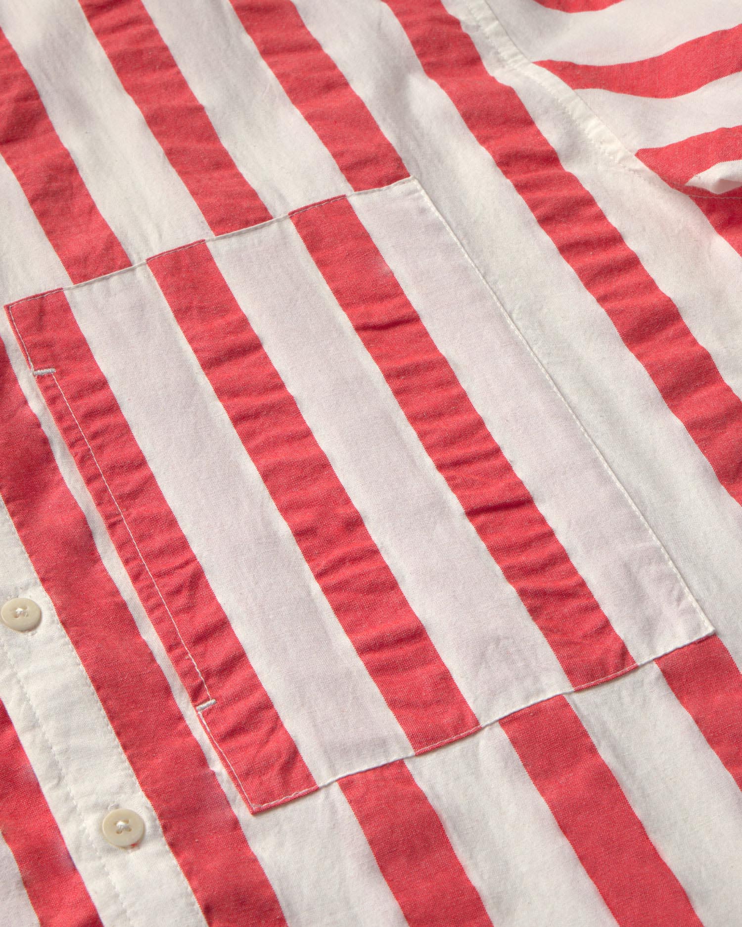 Camisa rayas rojas Kurt sostenible - silueta 2