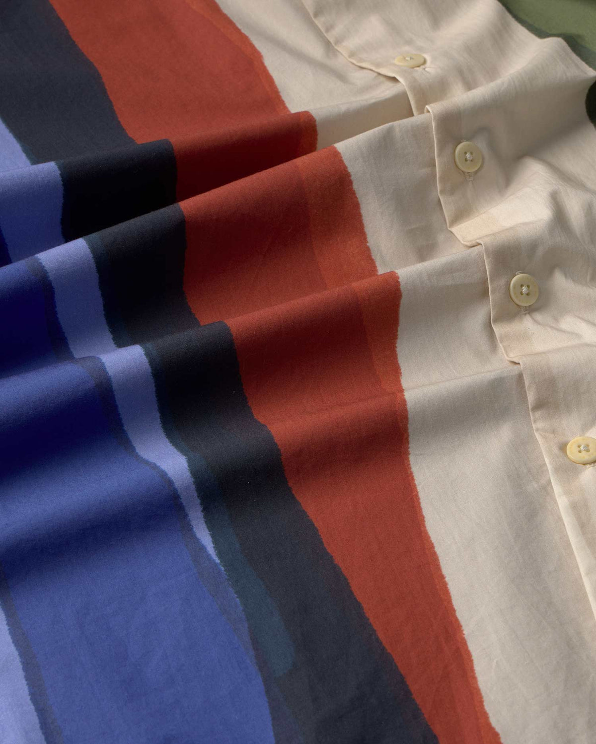 Camisa river multicolor Tom sostenible - silueta 2