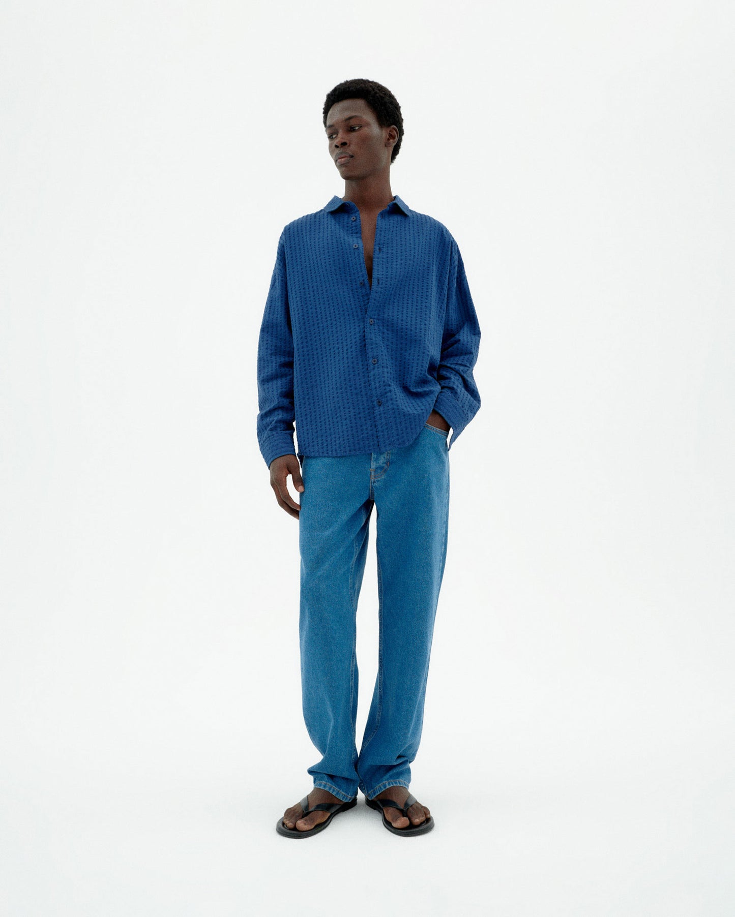 Camisa azul seersucker Haru sostenible-2