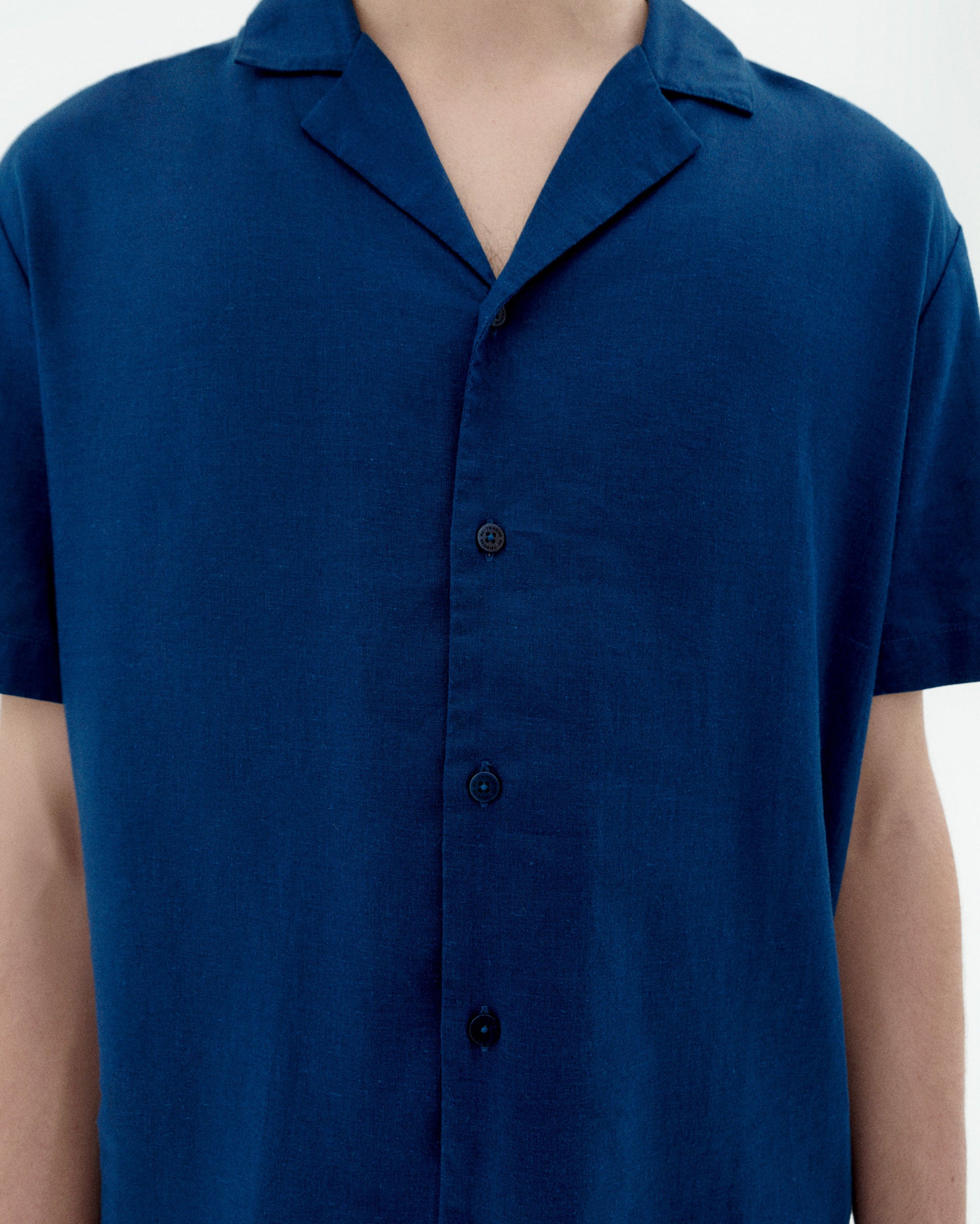 Camisa azul hemp Jules sostenible-2