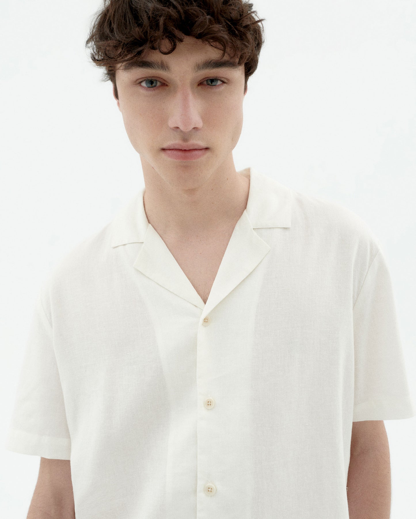 Camisa blanca hemp Jules sostenible-3