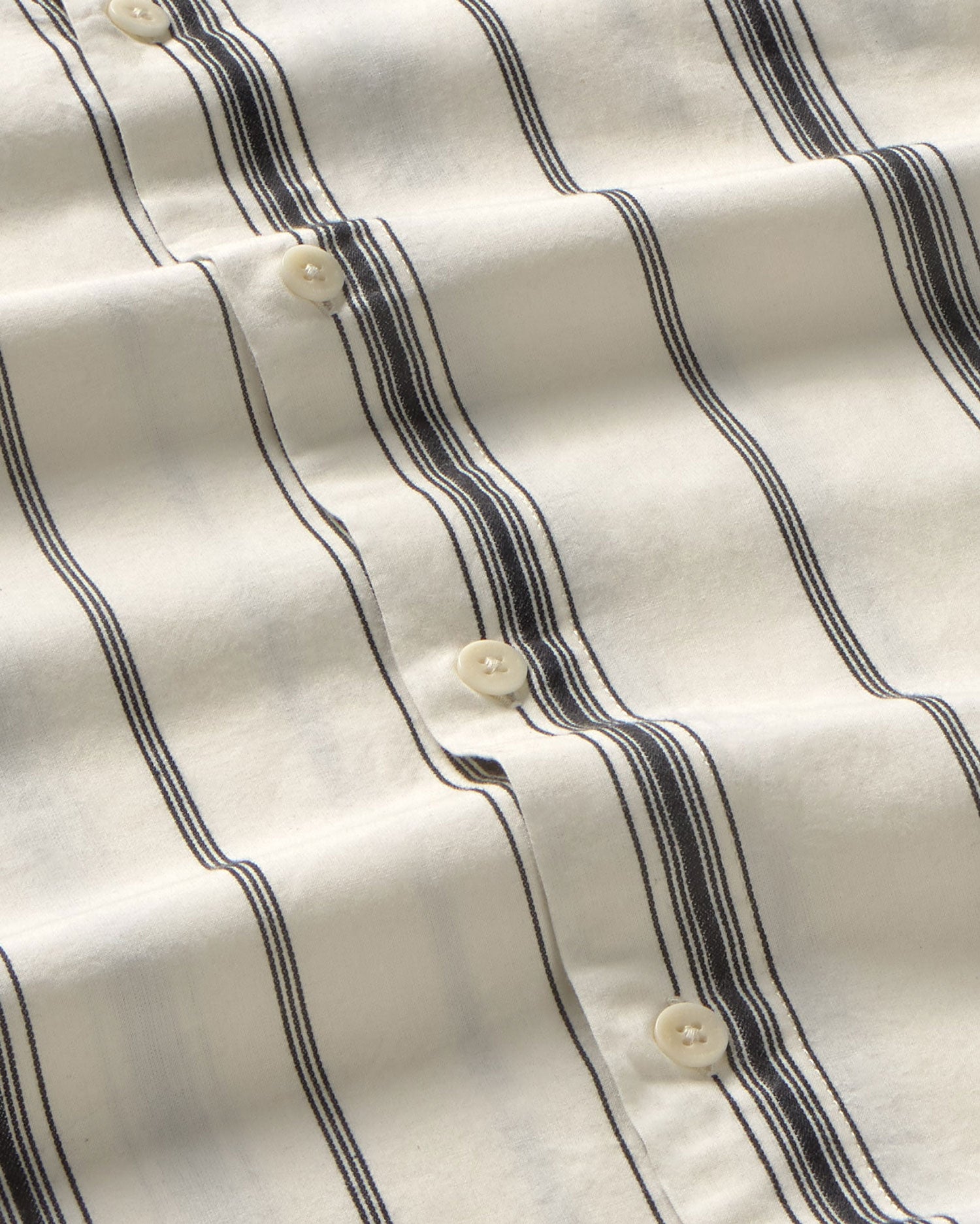 Camisa blanca rayas negras Haru sostenible silueta - 2