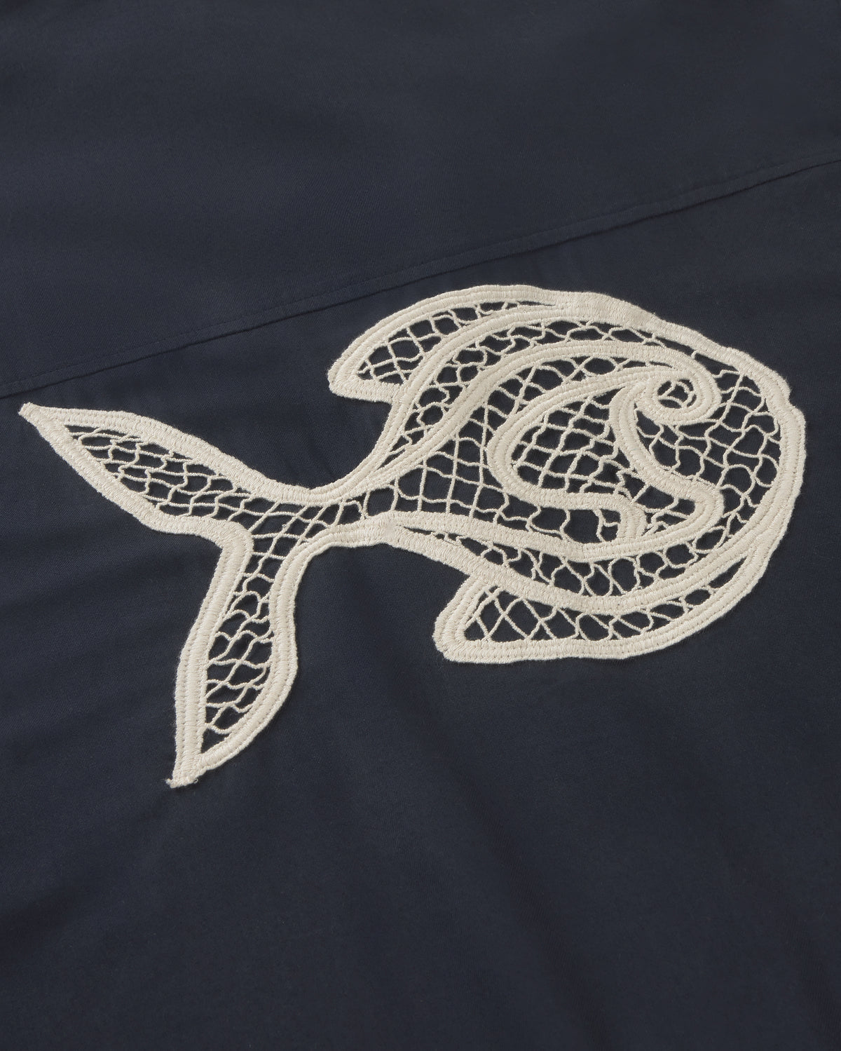 Camisa oversize bordada a mano fish Kurtis sostenible silueta - 2