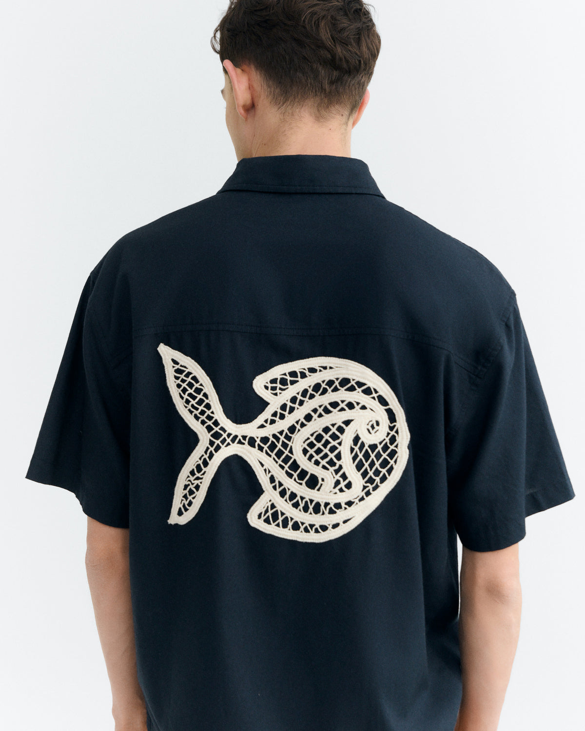 Camisa oversize bordada a mano fish Kurtis sostenible - 4