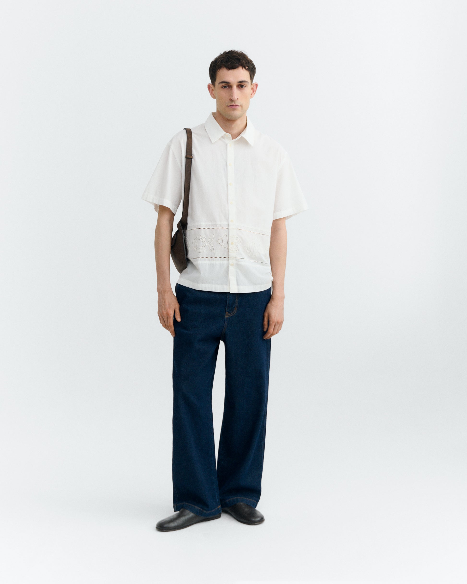 Camisa oversize bordada blanca Kurtis sostenible - 1