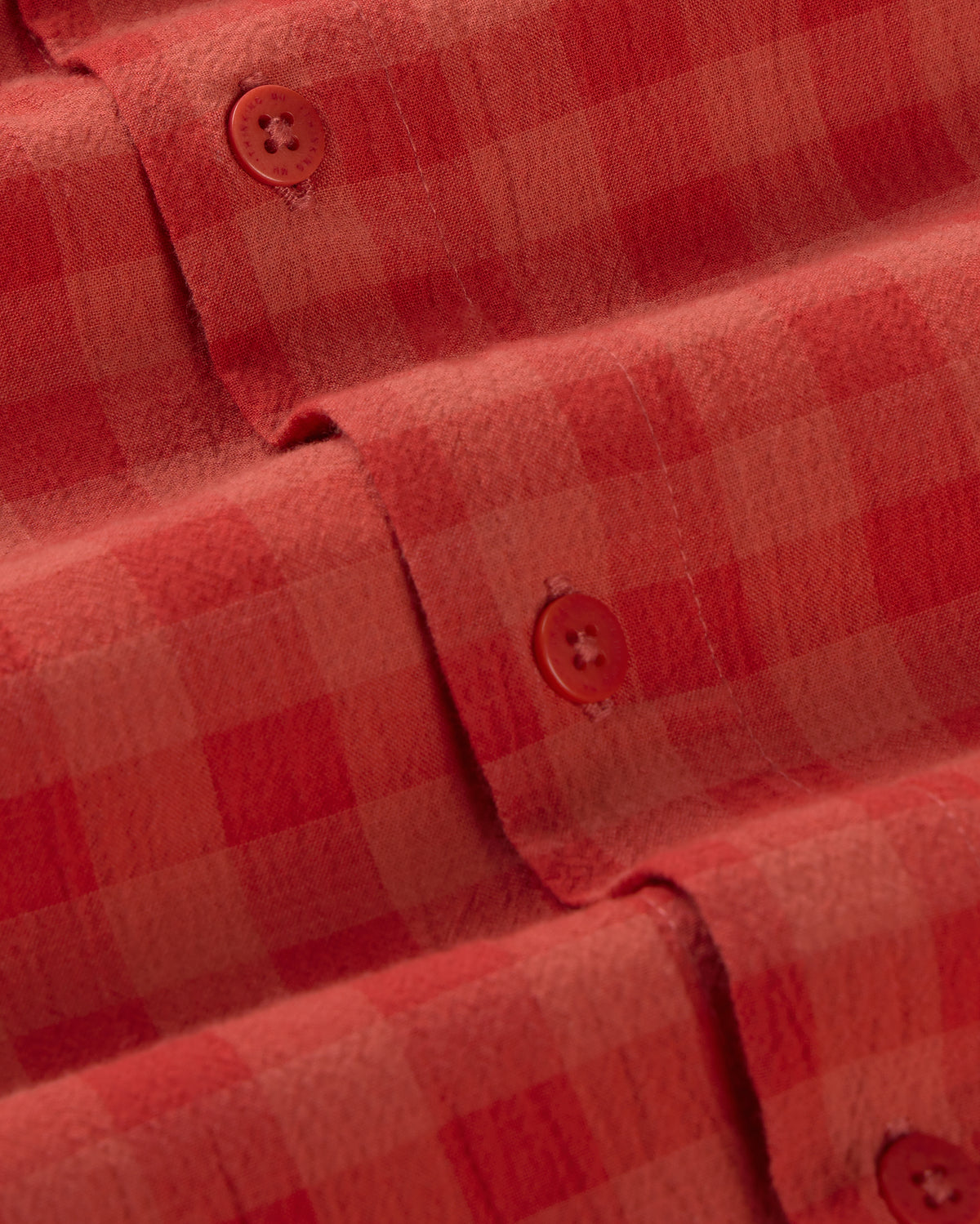 Camisa seersucker roja Paddy sostenible silueta - 2