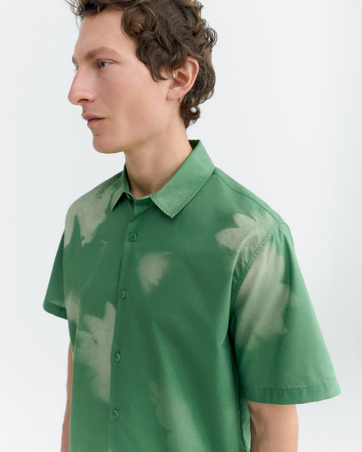 Camisa verde tipia Tom sostenible - 3