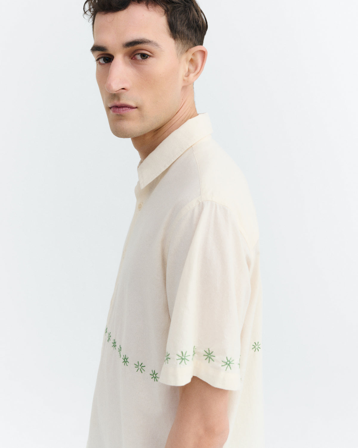 Camisa bordada a mano Tom sostenible - 3