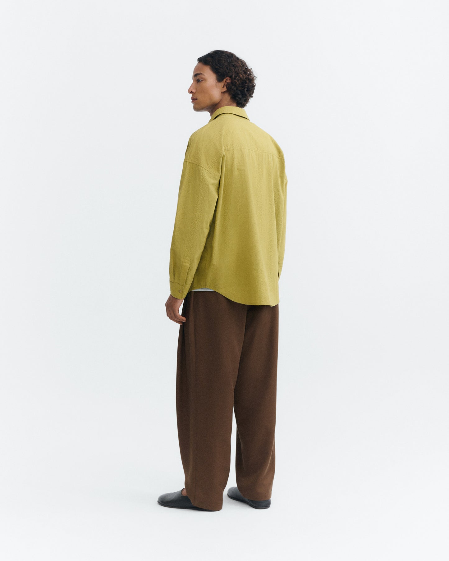 Camisa oversize seersucker verde Haru sostenible - 4