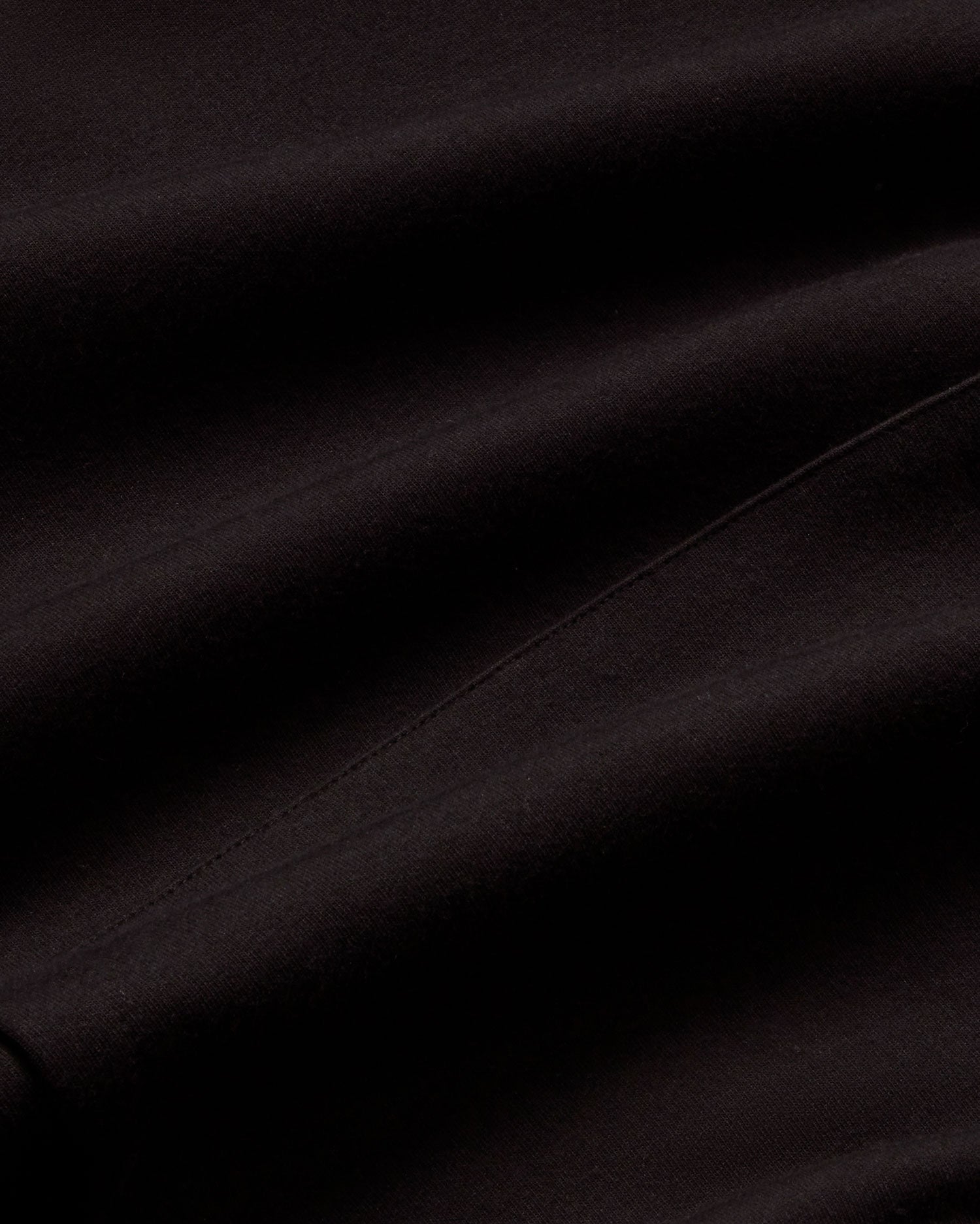 Sudadera negra Andrea unisex sostenible - silueta 2