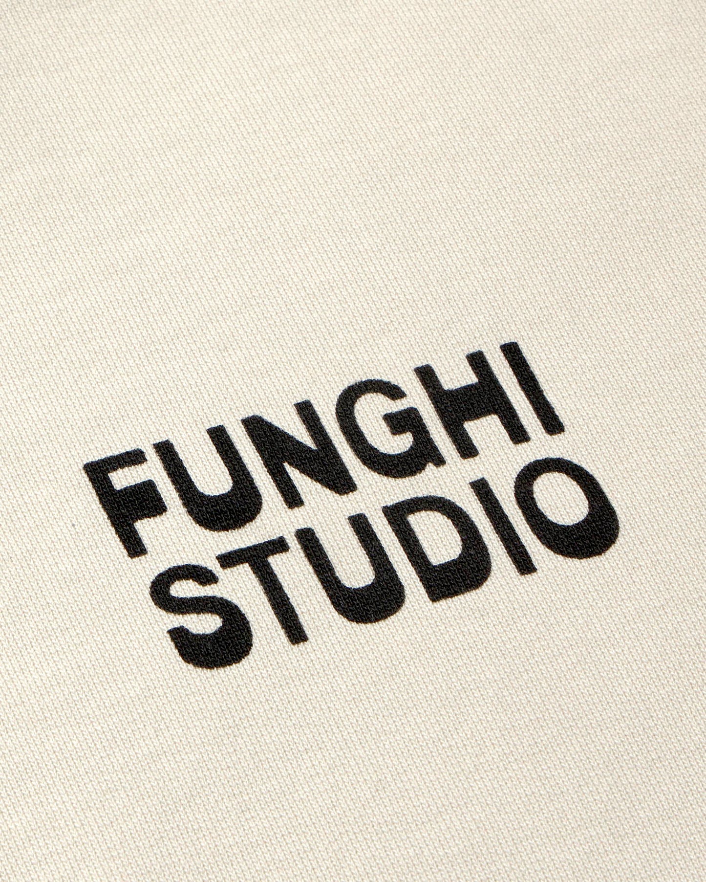 Sudadera blanca funghi Leon sostenible - silueta 2