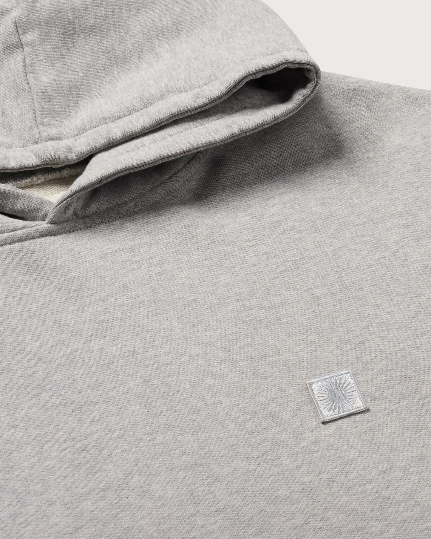 Sudadera capucha gris sol contrast Simon sostenible - silueta 3