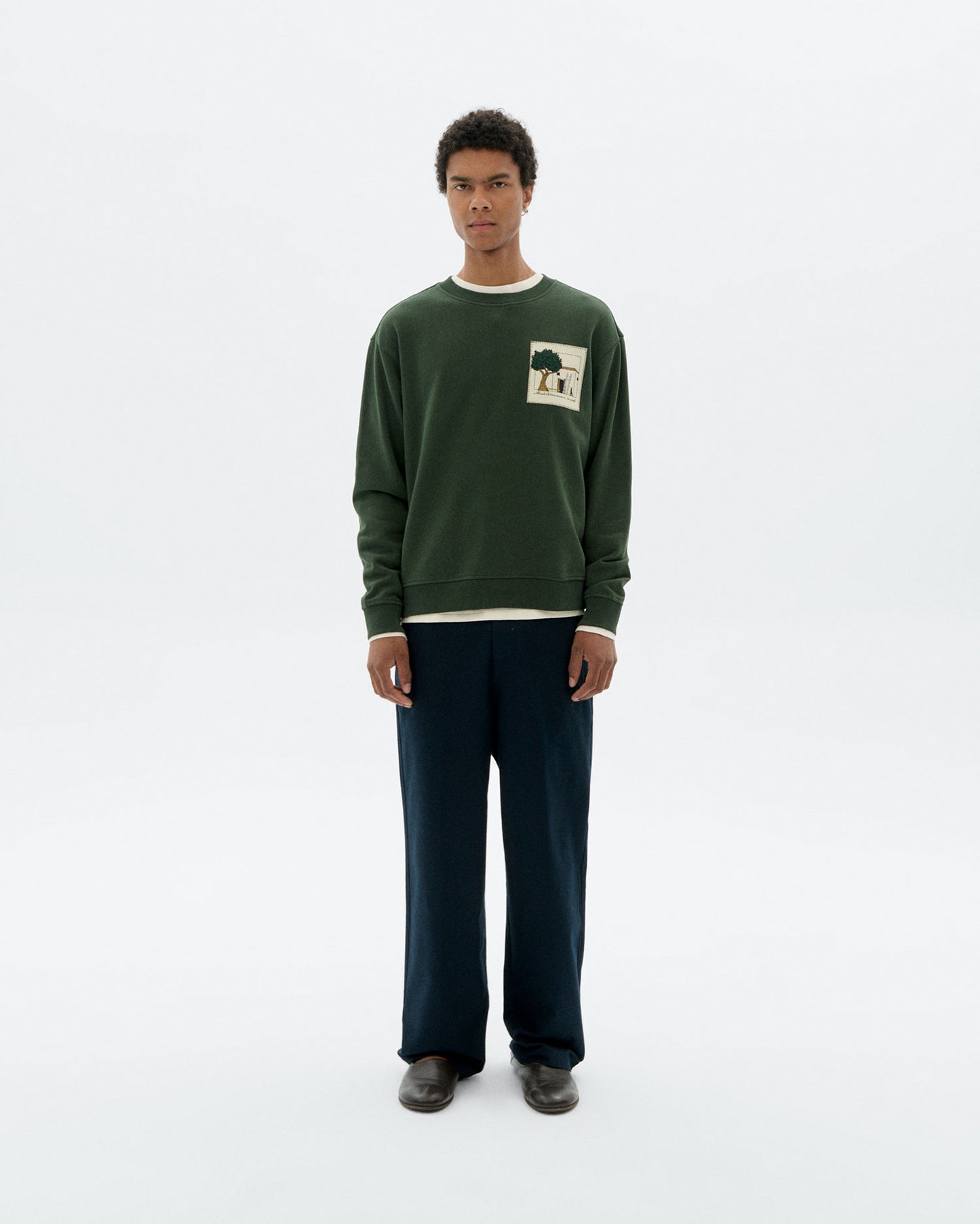 Sudadera bordada house Leon sostenible - 2