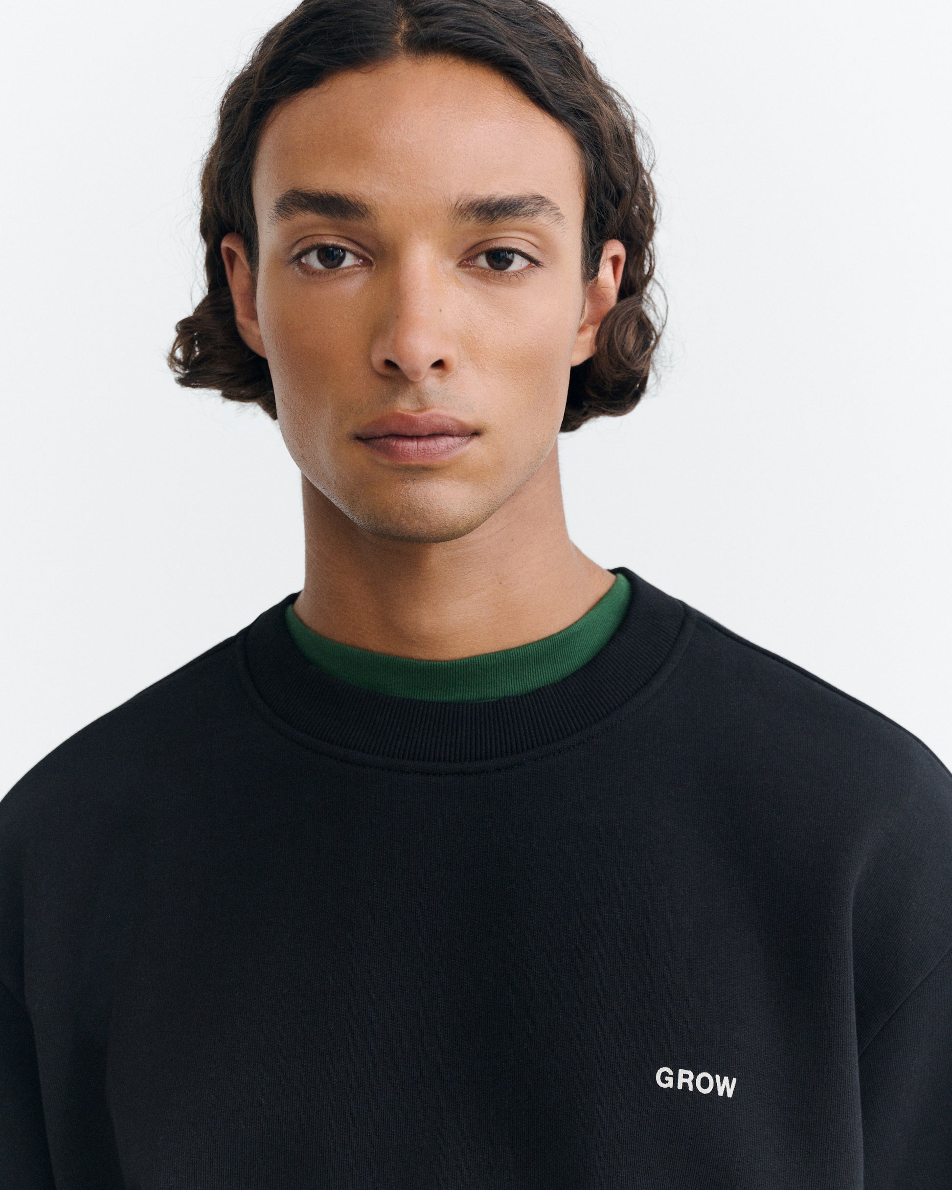 Sudadera bordada grow Leon sostenible - 3