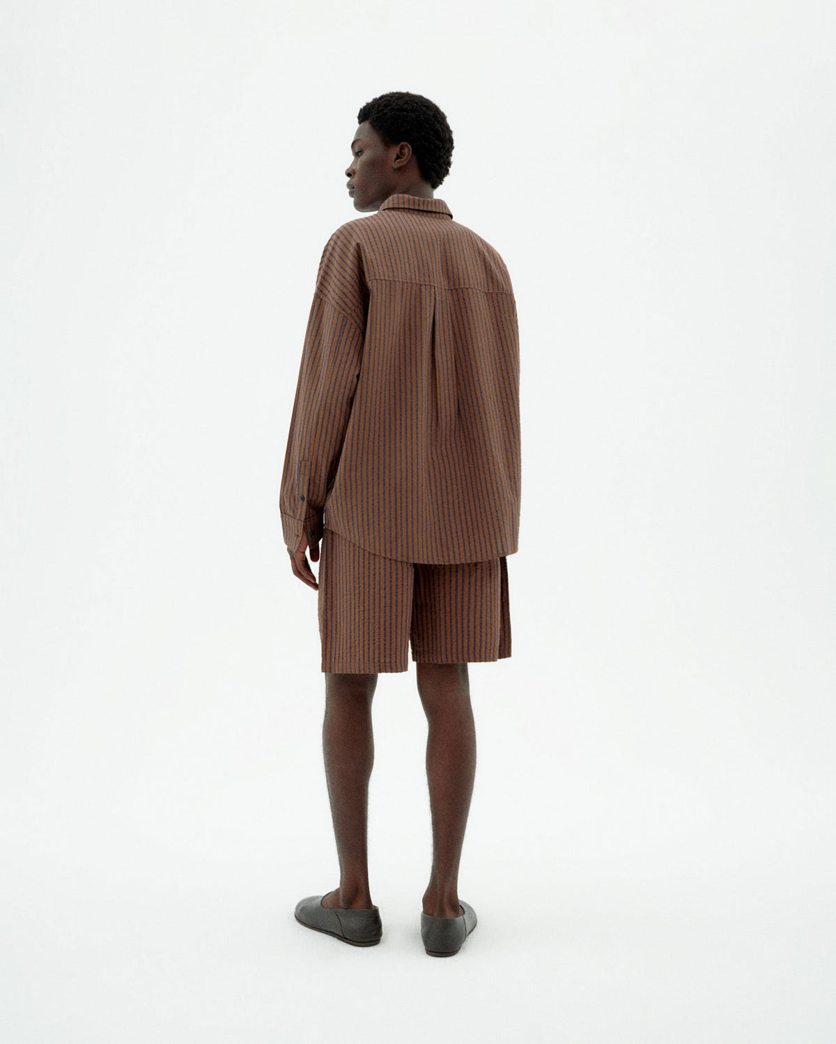 Bermuda marrón rayas Henry sostenible-4