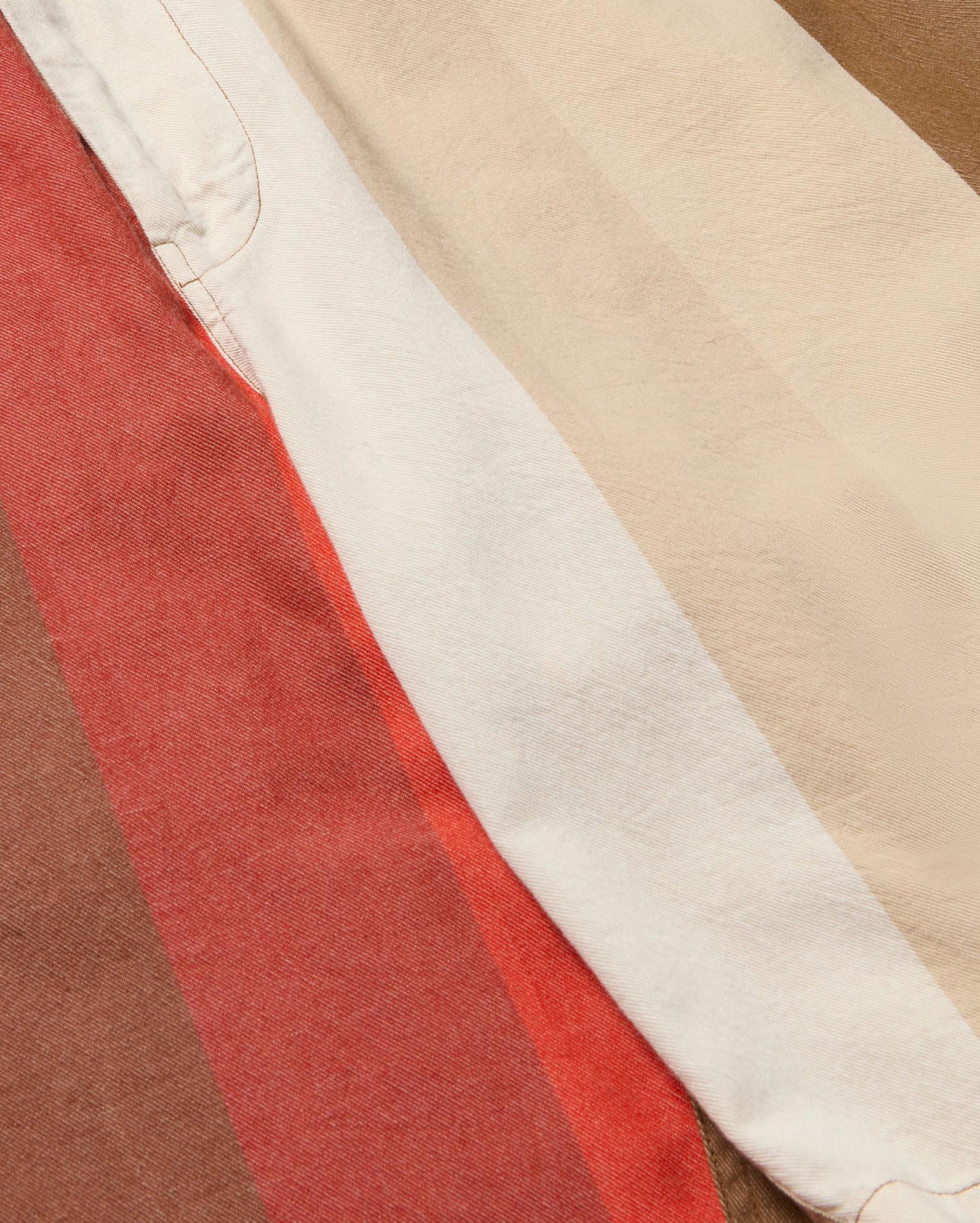 Bermuda sandfire multicolor Gasper sostenible - silueta 3