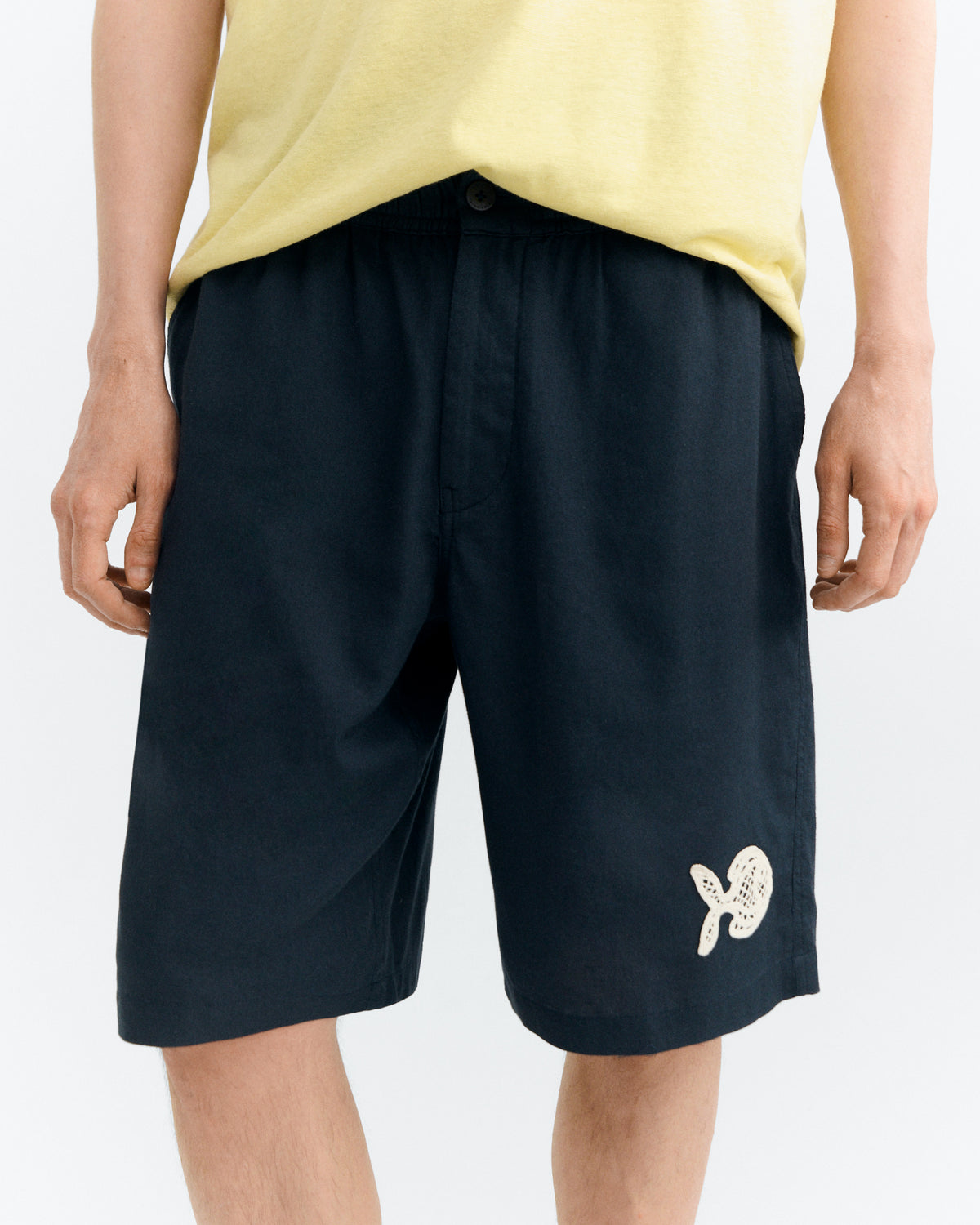 Bermuda bordado a mano fish Gasper sostenible - 3