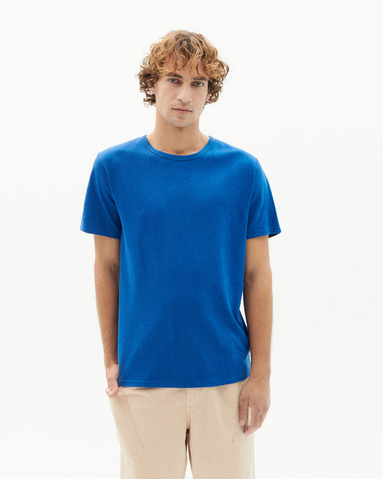 Camiseta gruesa azul hemp sostenible-1