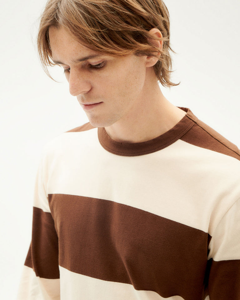 Camiseta marrón rayas Emilio sostenible-3