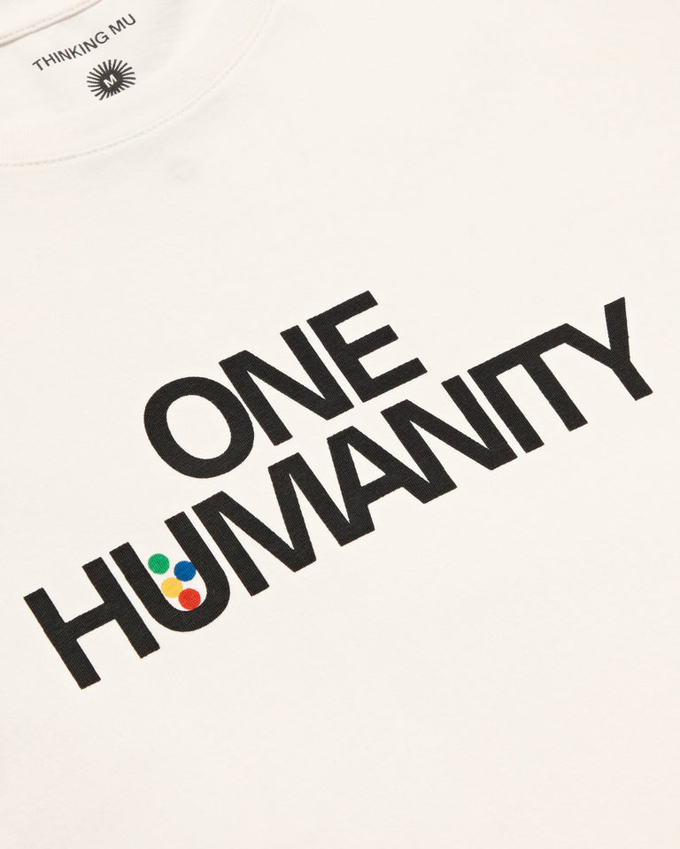 Camiseta blanca One humanity sostenible-silueta-2