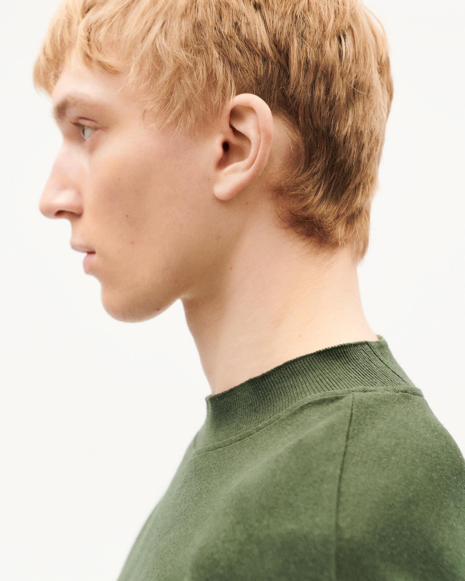 Camiseta gruesa verde hemp Doug sostenible-4