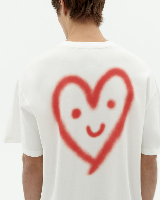 Camiseta blanca cutre heart Aaron sostenible-1