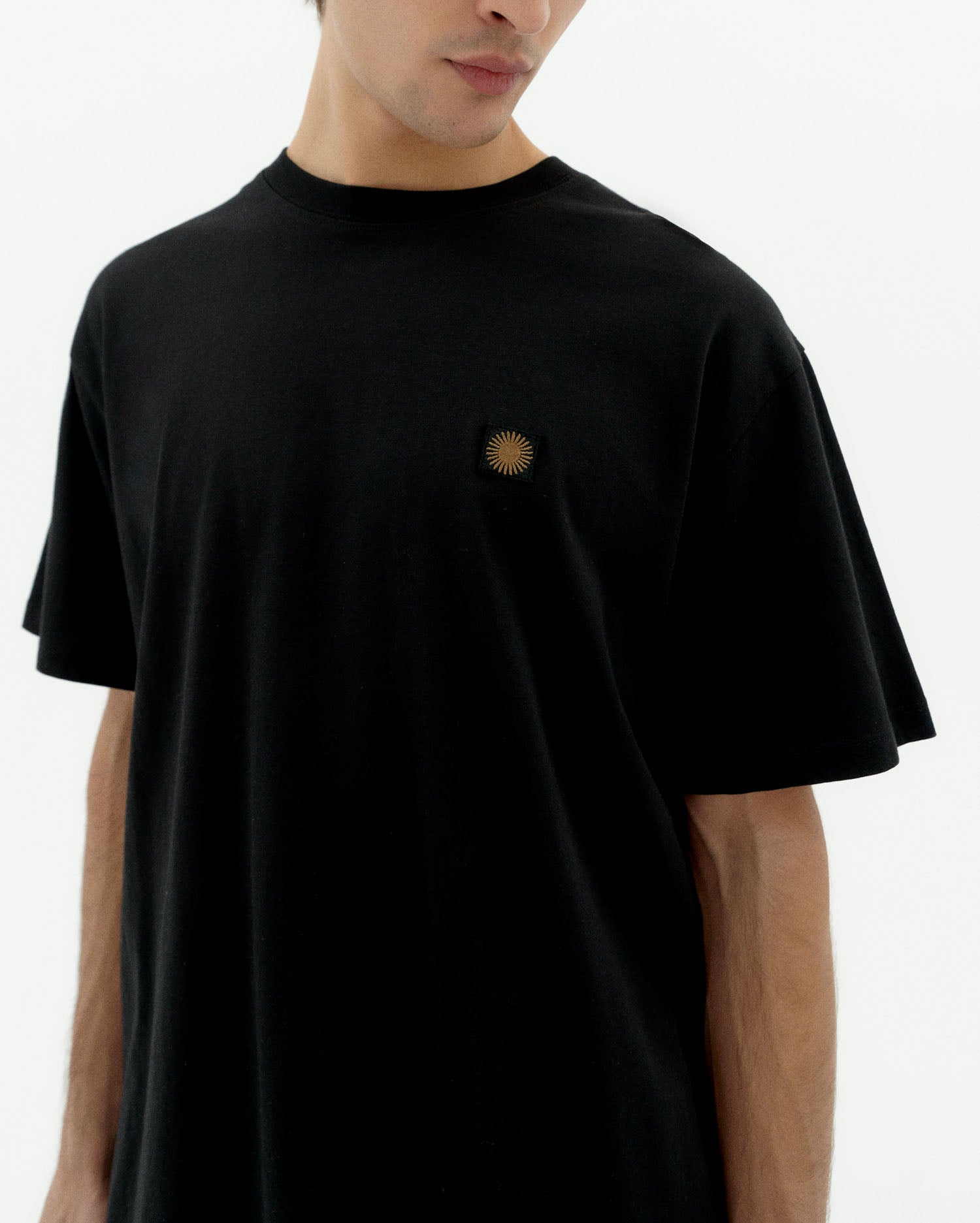 Sustainable T-Shirt Black Sol Aaron Man | Thinking Mu