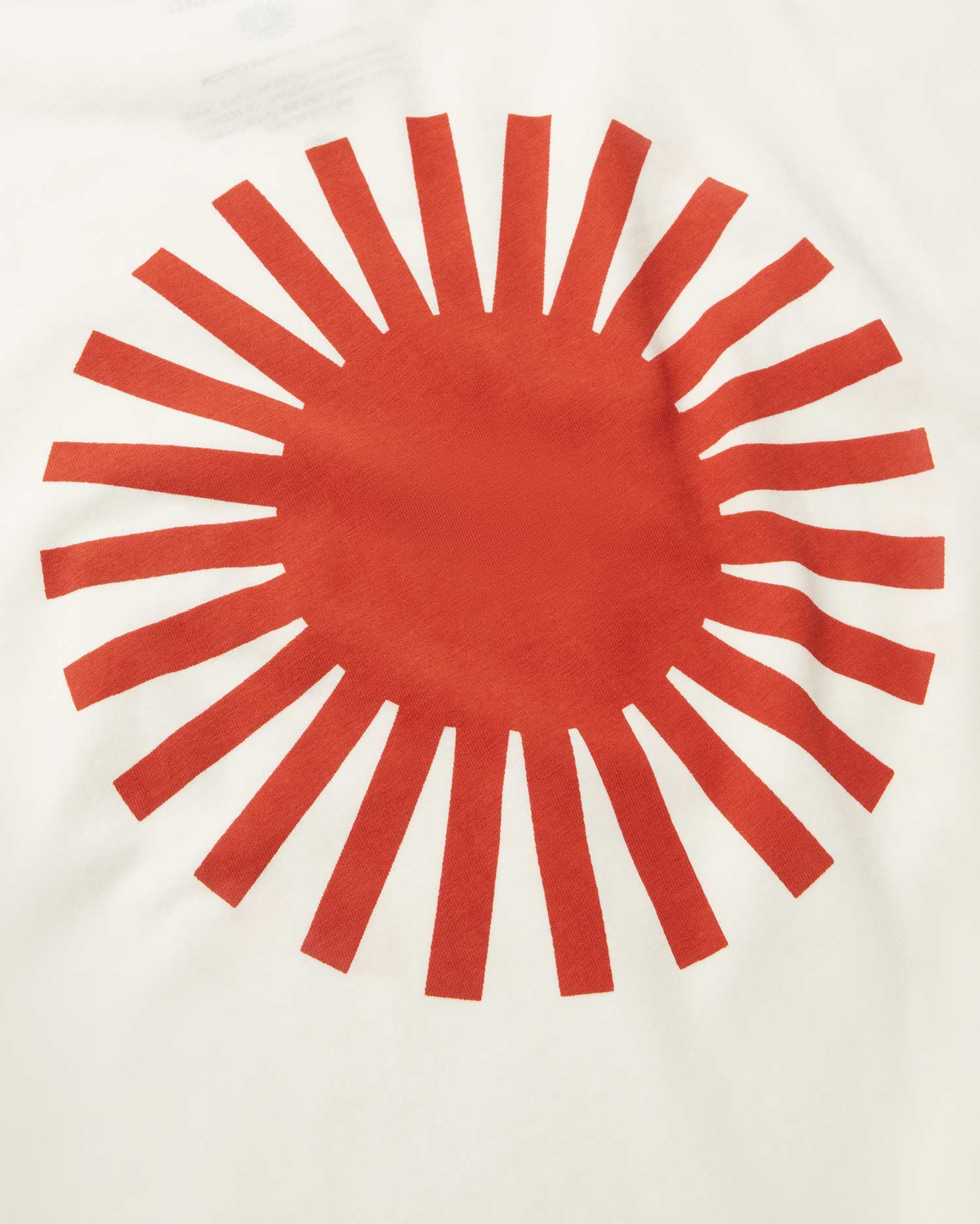 Camiseta blanca sol contrast Aaron sostenible - silueta 3