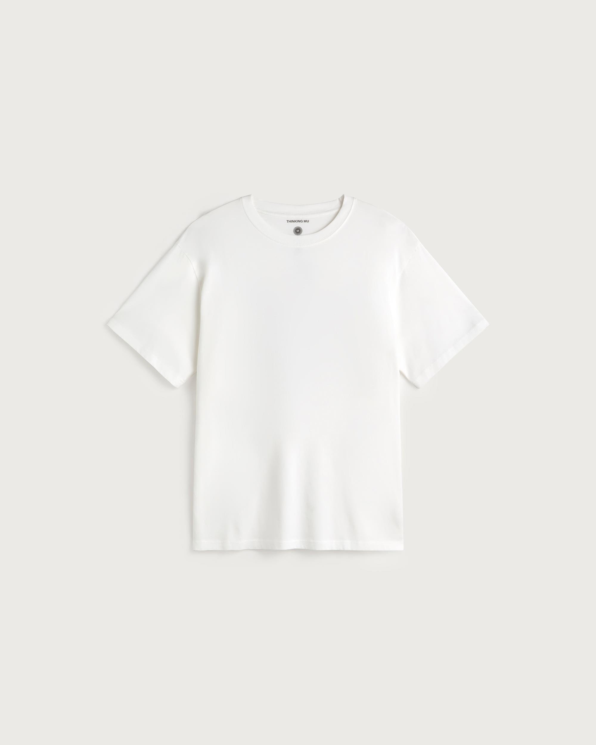 Camiseta blanca patched sol espalda Aaron sostenible silueta - 1