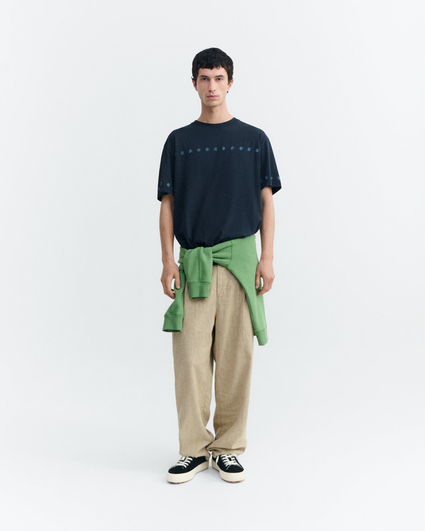 Camiseta navy bordada Aaron sostenible - 2