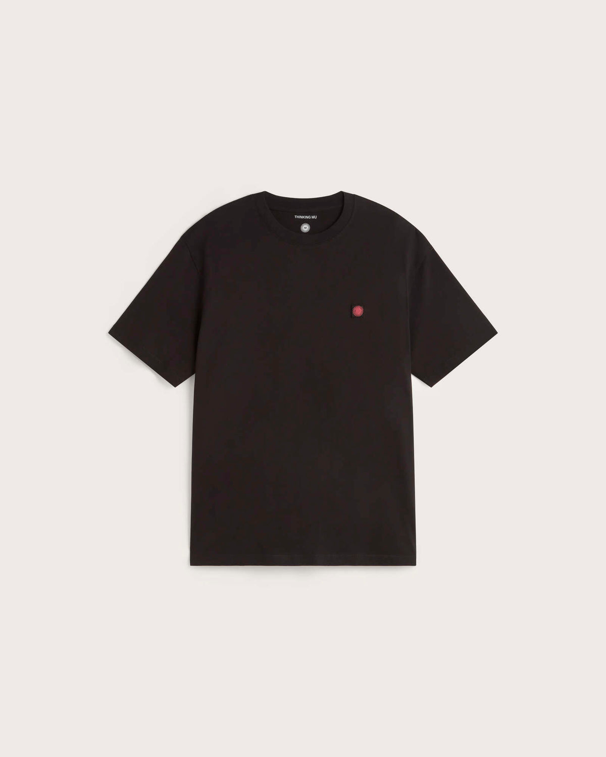 Camiseta negra sol espalda rojo Aaron sostenible silueta - 1